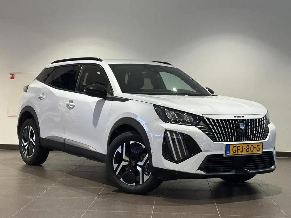 Peugeot 2008 Allure 1.2 Turbo 100pk uit 2024, foto 3
