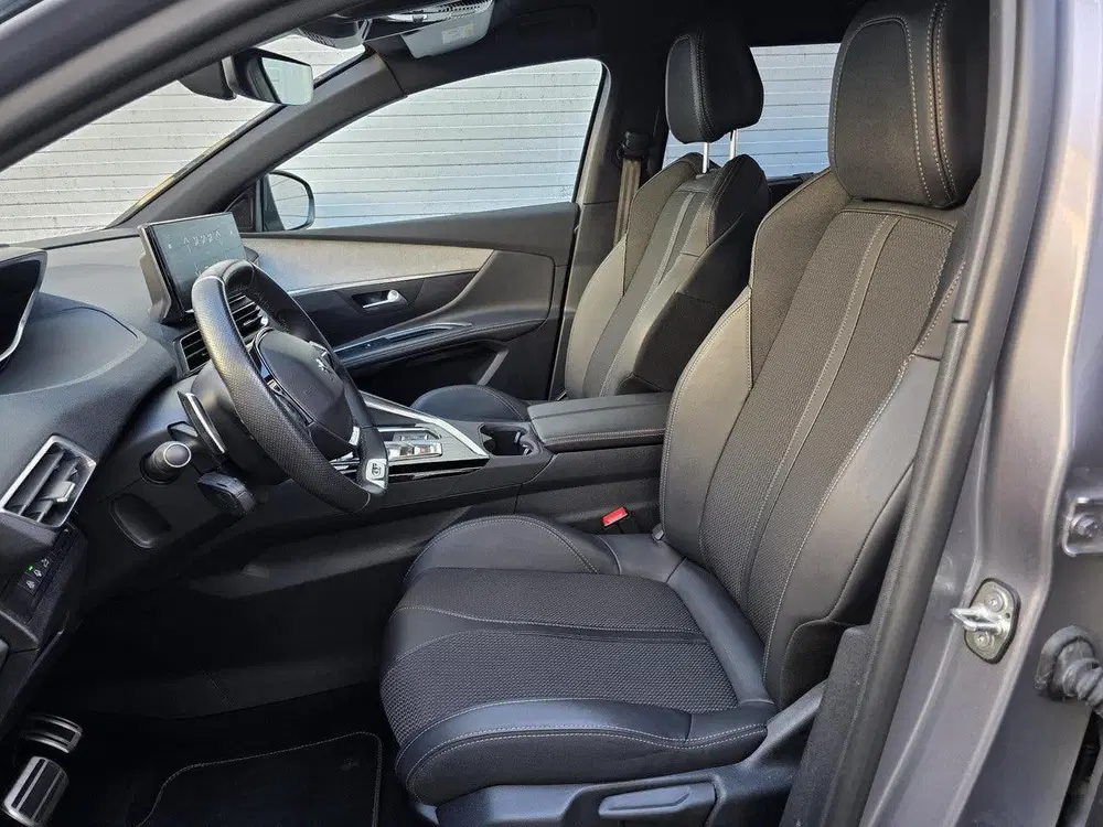 Peugeot 5008 GT 1.2 Turbo 130pk EAT8 uit 2023, foto 12