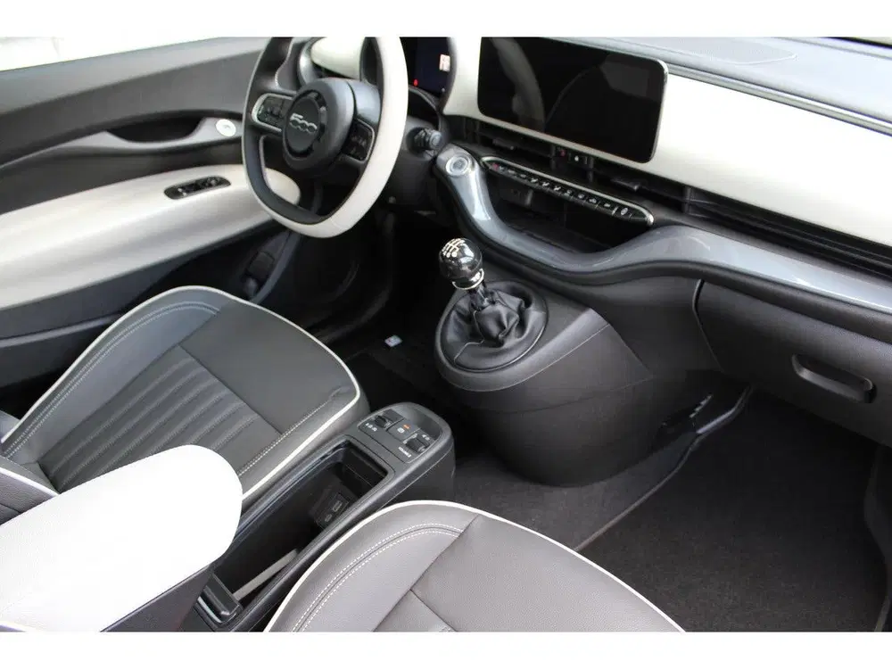 Fiat 500 1.0 Hybrid La Prima (bj 2026) uit 2026, foto 15
