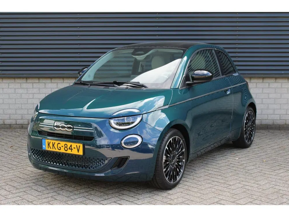 Fiat 500 1.0 Hybrid La Prima (bj 2026) uit 2026, foto 2