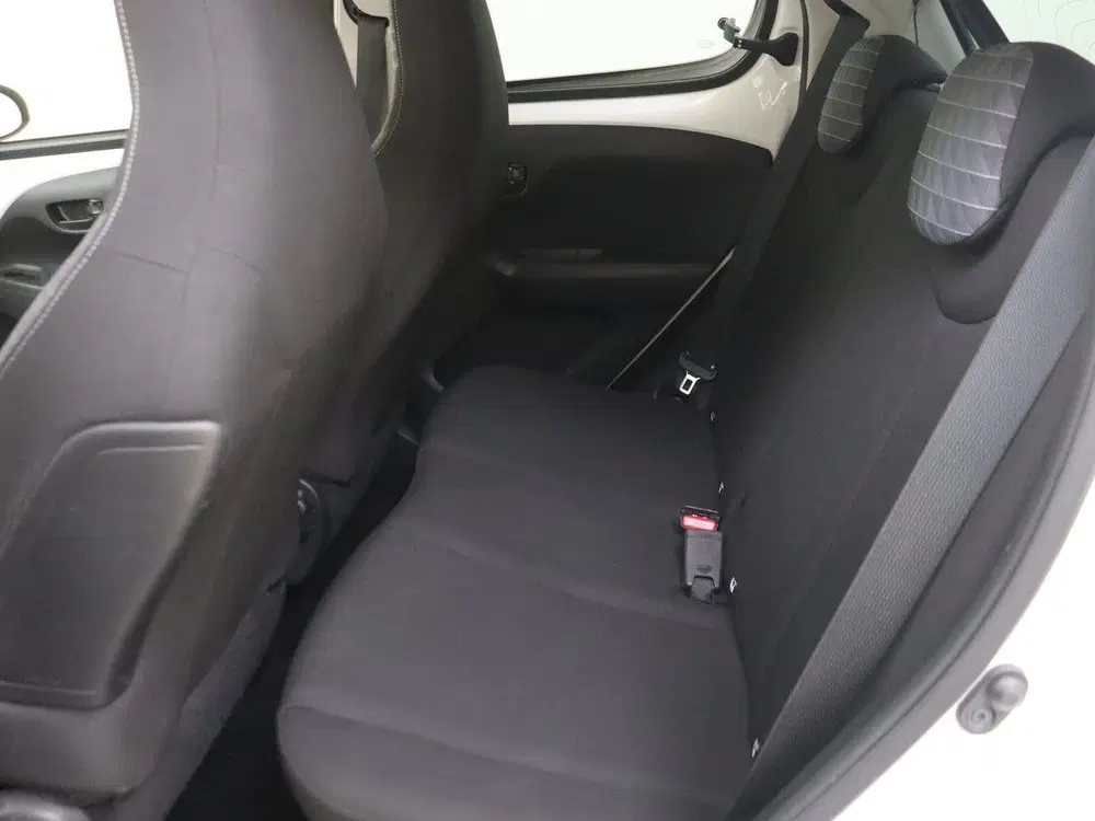 Peugeot 108 1.0 e-VTi Active Airco uit 2021, foto 12