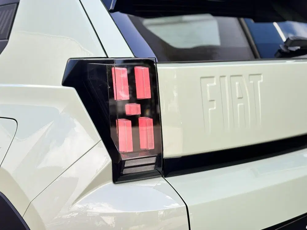 Fiat Grande Panda Icon 1.2 Hybrid 110pk e-DCS6 uit 2026, foto 11