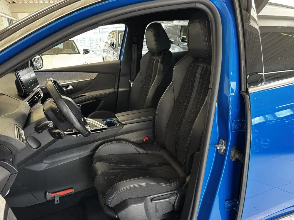 Peugeot 3008 1.2 PureTech GT uit 2022, foto 12