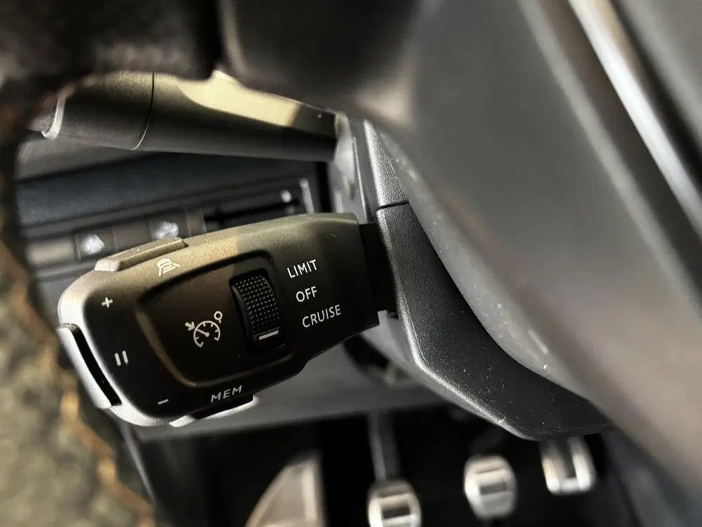 Peugeot 3008 1.2 PureTech GT uit 2022, foto 15