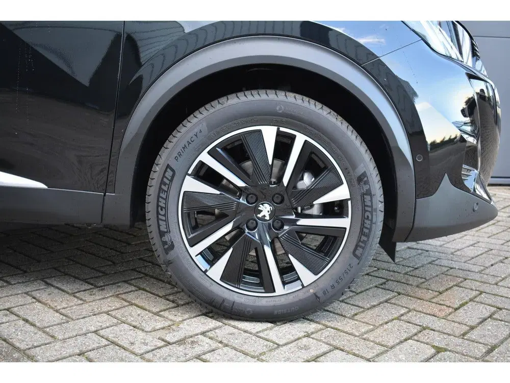 Peugeot 2008 EV GT 50 kWh 136pk uit 2023, foto 6