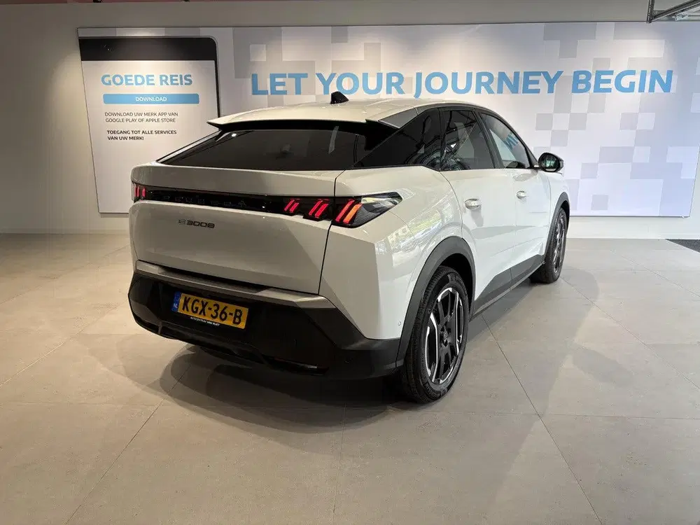 Peugeot 3008 Allure Avantage 210 73 kWh uit 2026, foto 2