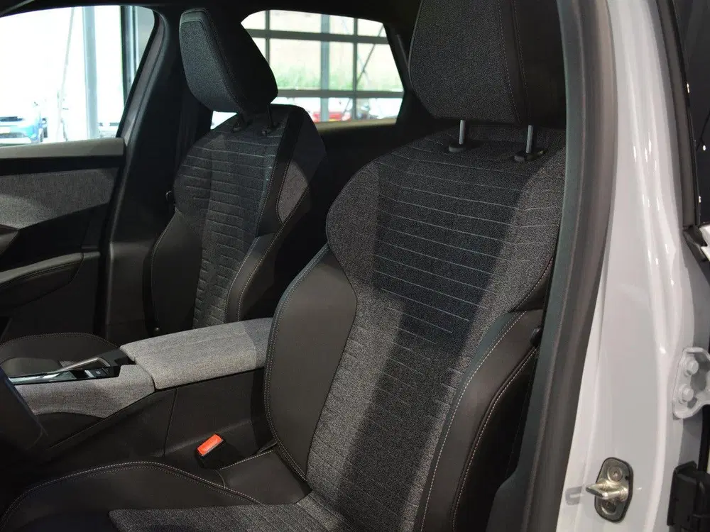 Peugeot 3008 Allure Avantage 210 73 kWh uit 2026, foto 5
