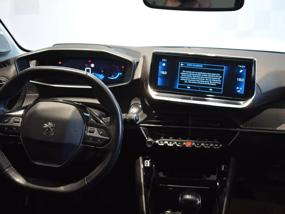Peugeot 208 1.2 PureTech Allure Pack uit 2021, foto 6