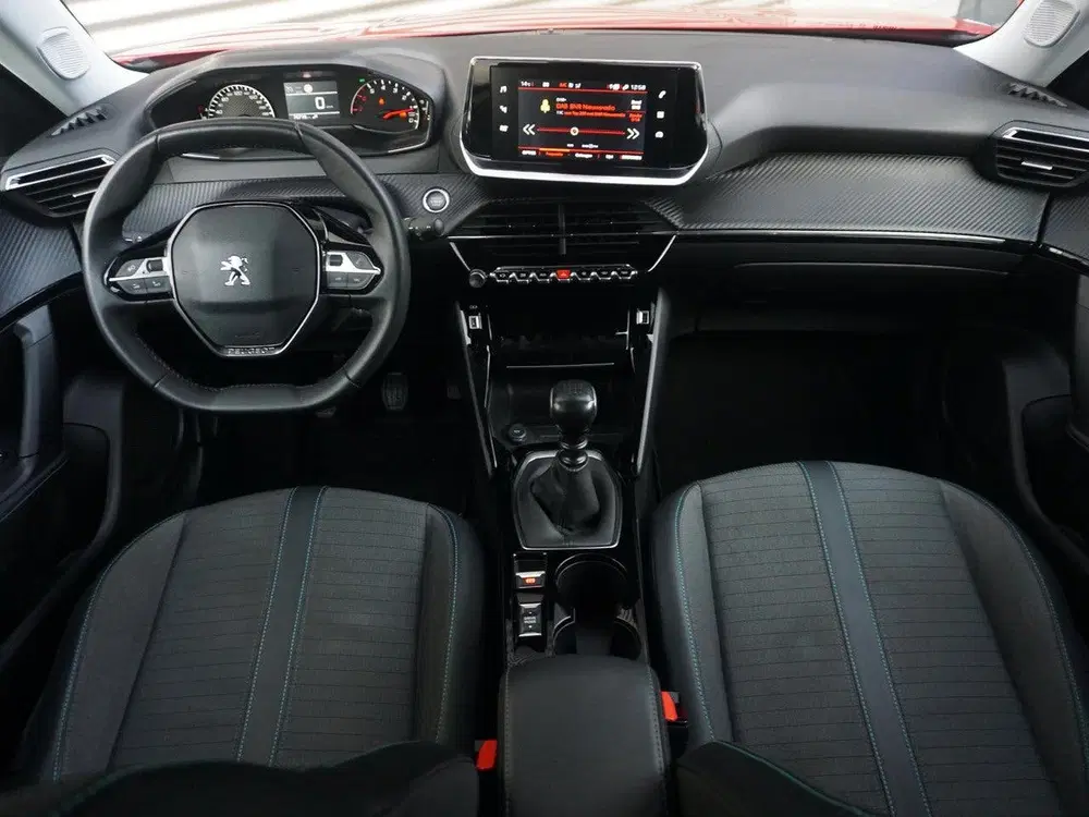 Peugeot 2008 1.2 TURBO Allure uit 2021, foto 11