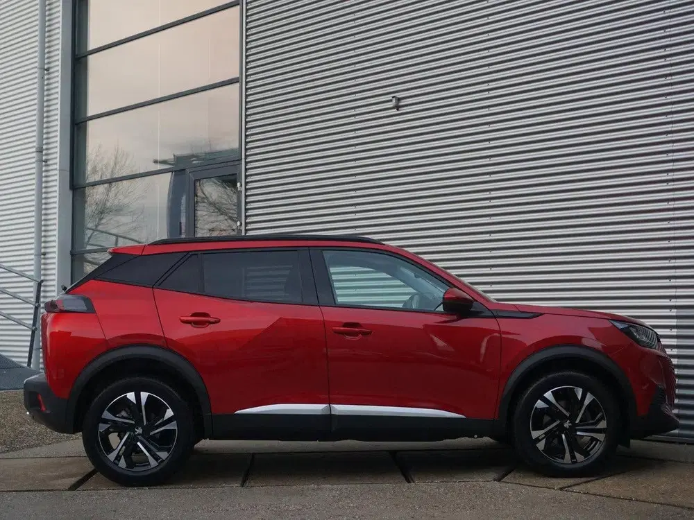 Peugeot 2008 1.2 TURBO Allure uit 2021, foto 6