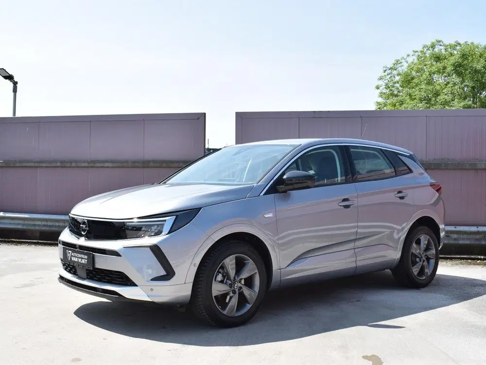 Opel Grandland 1.2 Turbo Level 2 Edition uit 2024, foto 2