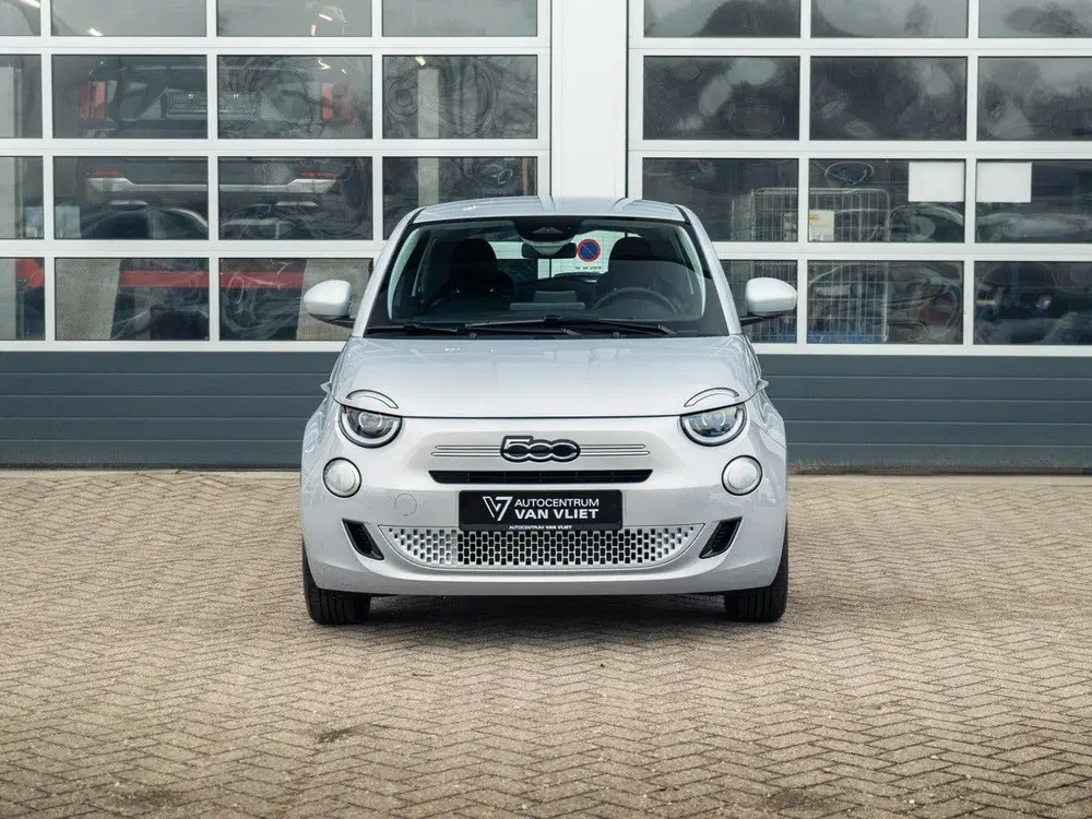 Fiat 500 Hybrid Torino Launch Edition uit 2026, foto 2