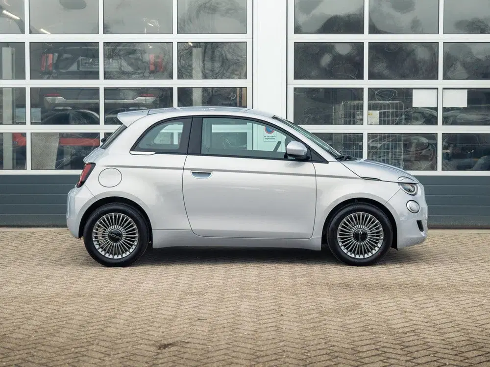 Fiat 500 Hybrid Torino Launch Edition uit 2026, foto 4
