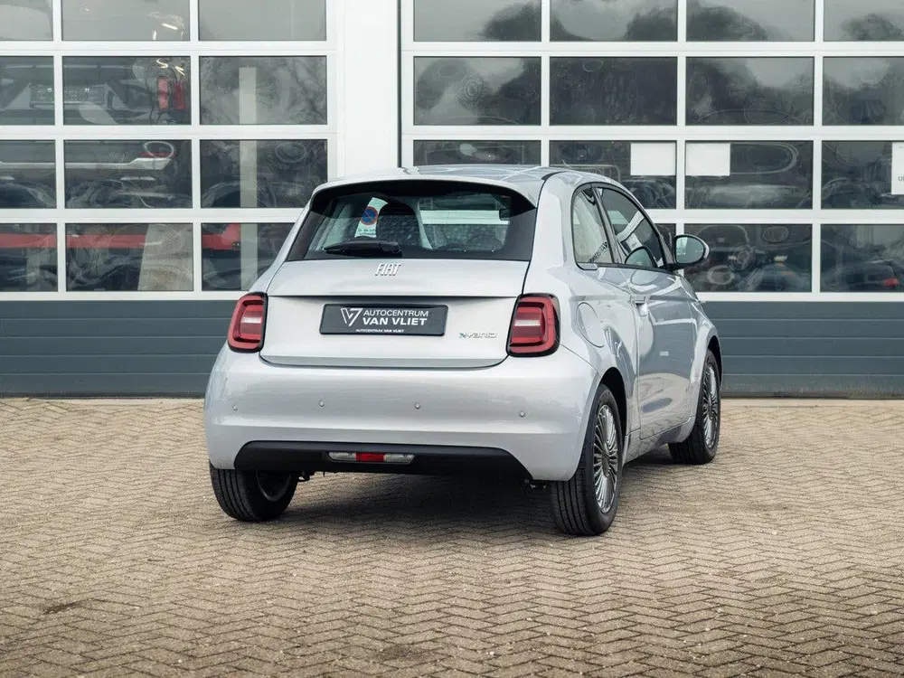 Fiat 500 Hybrid Torino Launch Edition uit 2026, foto 5