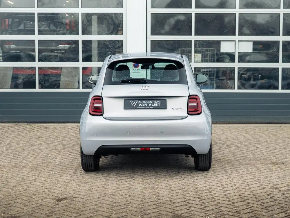 Fiat 500 Hybrid Torino Launch Edition uit 2026, foto 6