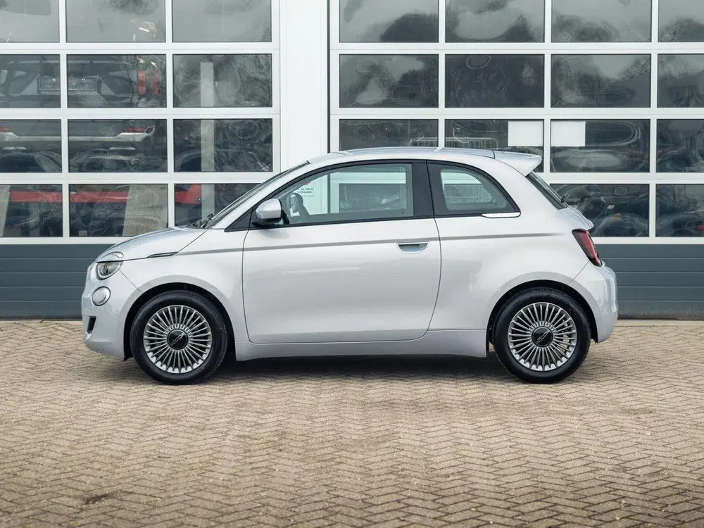 Fiat 500 Hybrid Torino Launch Edition uit 2026, foto 8
