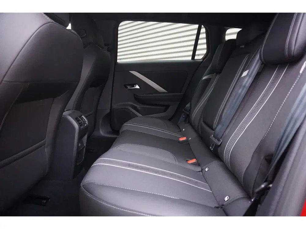Opel Astra Sports Tourer 1.2 Turbo GS 360 Camera uit 2023, foto 13