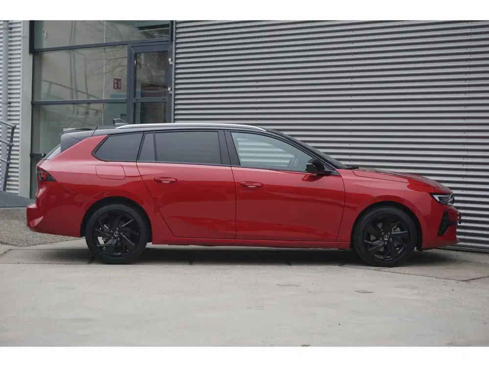 Opel Astra Sports Tourer 1.2 Turbo GS 360 Camera uit 2023, foto 6