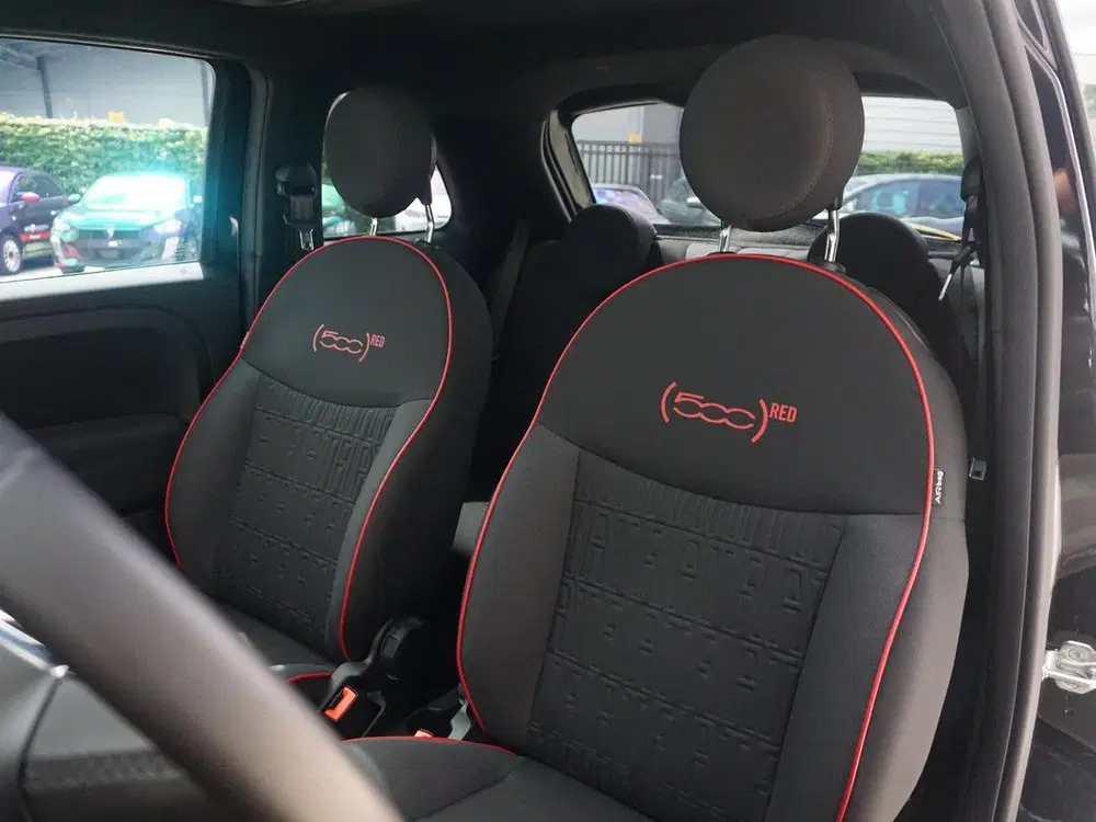 Fiat 500 1.0 Hybrid RED Panoramadak (bj 2022) uit 2022, foto 9