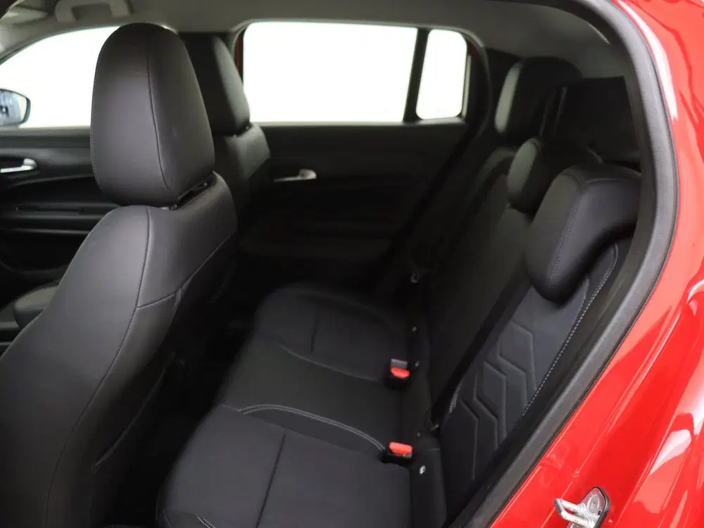 Jeep Avenger 1.2 100PK e-Hybrid Altitude Camera uit 2025, foto 12