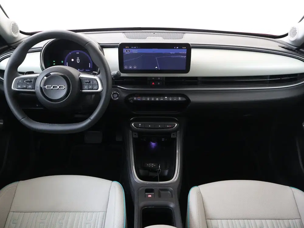 Fiat 600 1.2 Hybrid La Prima Navigatie uit 2025, foto 5