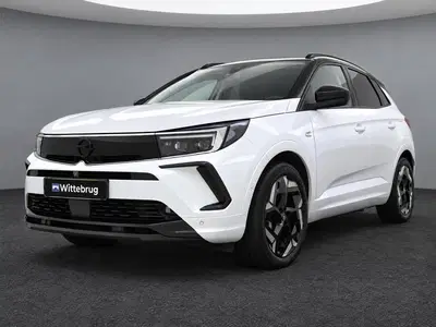 Opel Grandland 1.6 Turbo Plug-In Hybrid 4x4 GSe Slechts 2 uit 2023