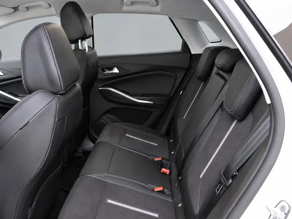 Opel Grandland 1.6 Turbo Plug-In Hybrid 4x4 GSe Slechts 2 uit 2023, foto 13