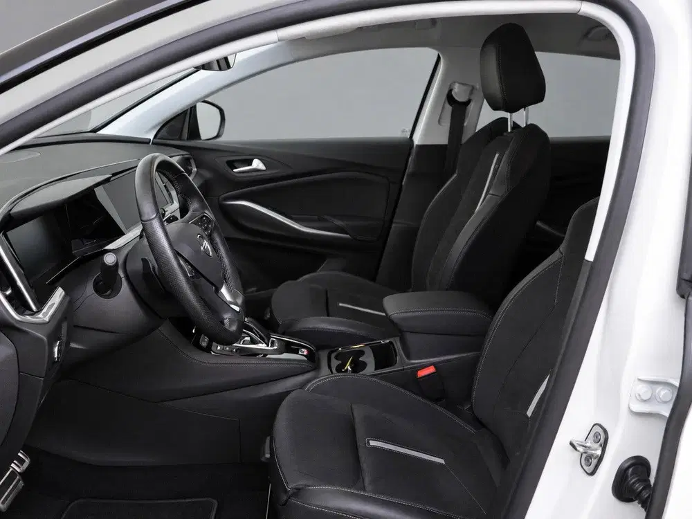 Opel Grandland 1.6 Turbo Plug-In Hybrid 4x4 GSe Slechts 2 uit 2023, foto 14
