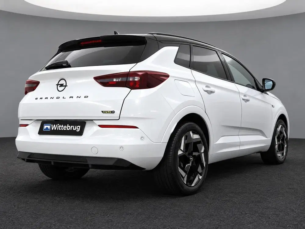 Opel Grandland 1.6 Turbo Plug-In Hybrid 4x4 GSe Slechts 2 uit 2023, foto 4
