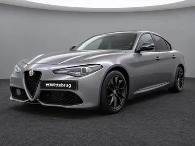Alfa Romeo Giulia 2.0T Super Cognac leder uit 2020