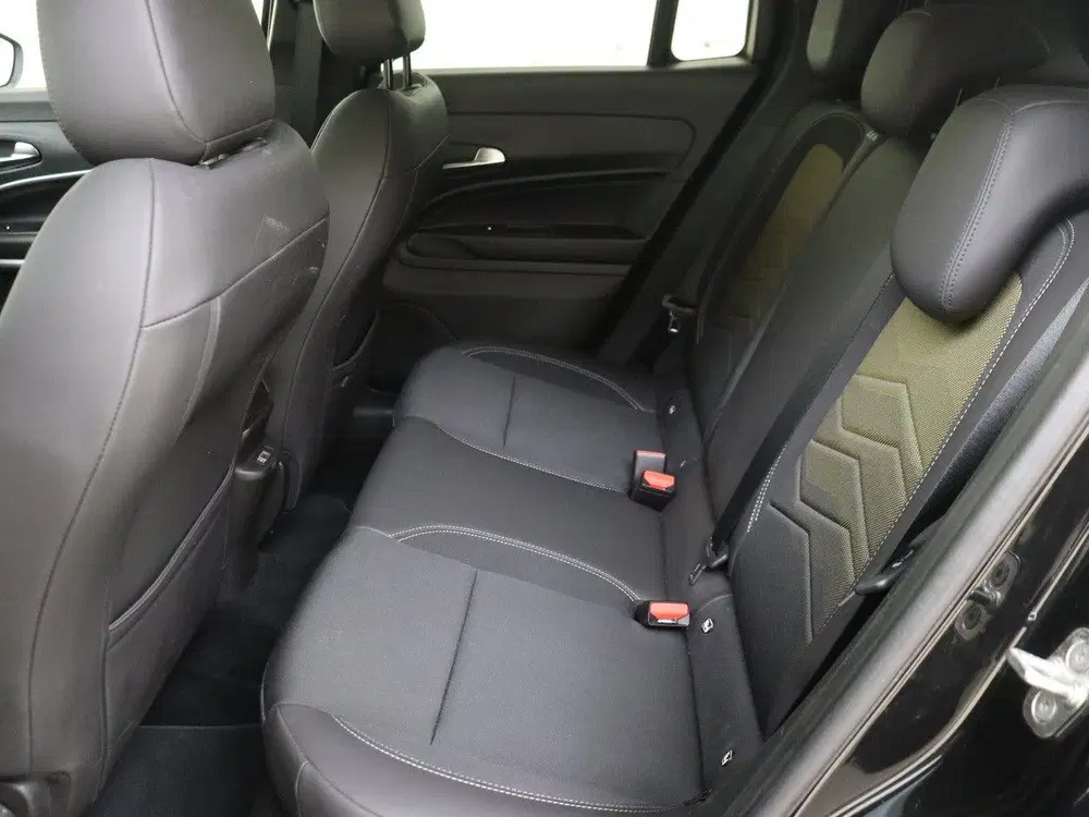 Jeep Avenger Summit 54 kWh 54 kWh uit 2024, foto 12