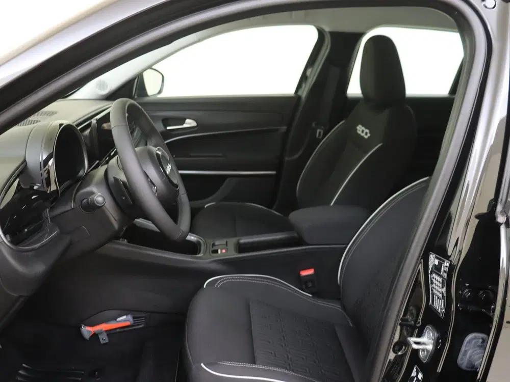 Fiat 600 1.2 Hybrid Urban Hybrid uit 2025, foto 10