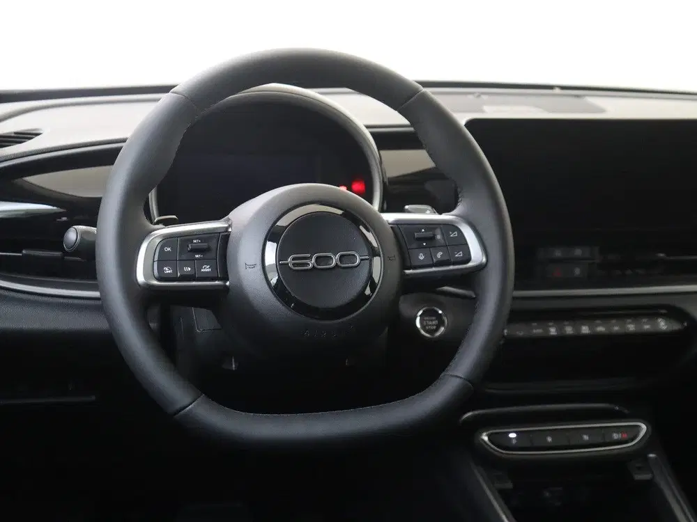 Fiat 600 1.2 Hybrid Urban Hybrid uit 2025, foto 6
