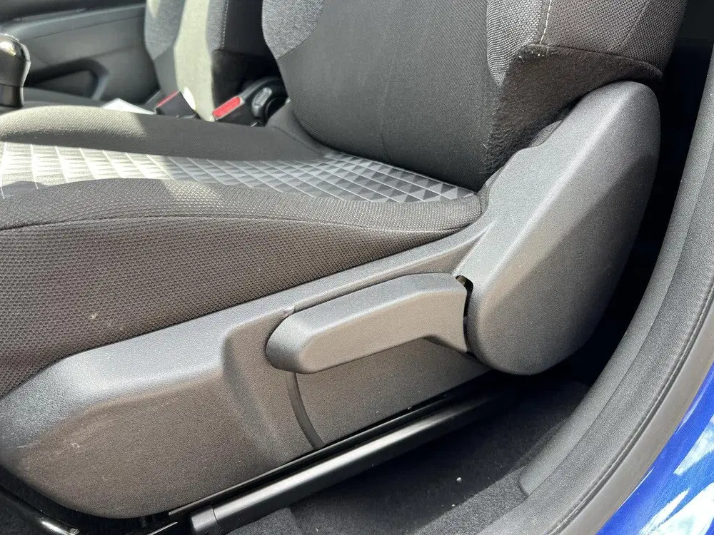 Peugeot 108 1.0 e-VTi 72 pk Allure 5 deurs uit 2021, foto 13