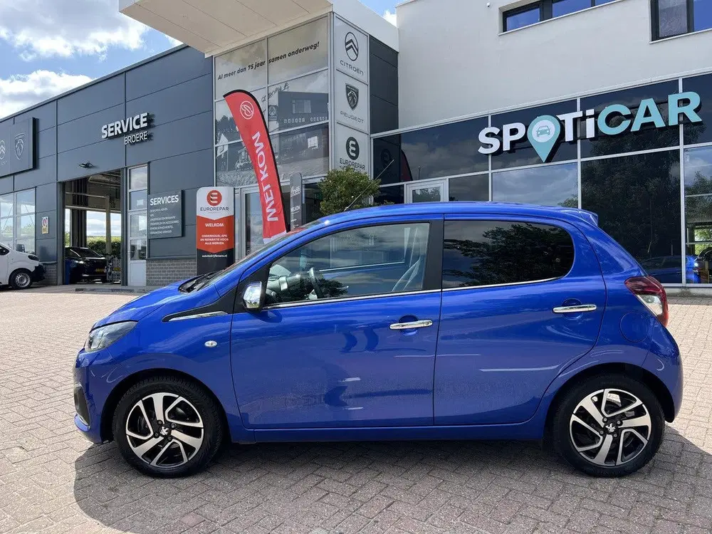 Peugeot 108 1.0 e-VTi 72 pk Allure 5 deurs uit 2021, foto 2