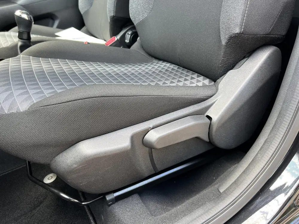 Peugeot 108 1.0 e-VTi 72pk Allure 5 deurs uit 2021, foto 13