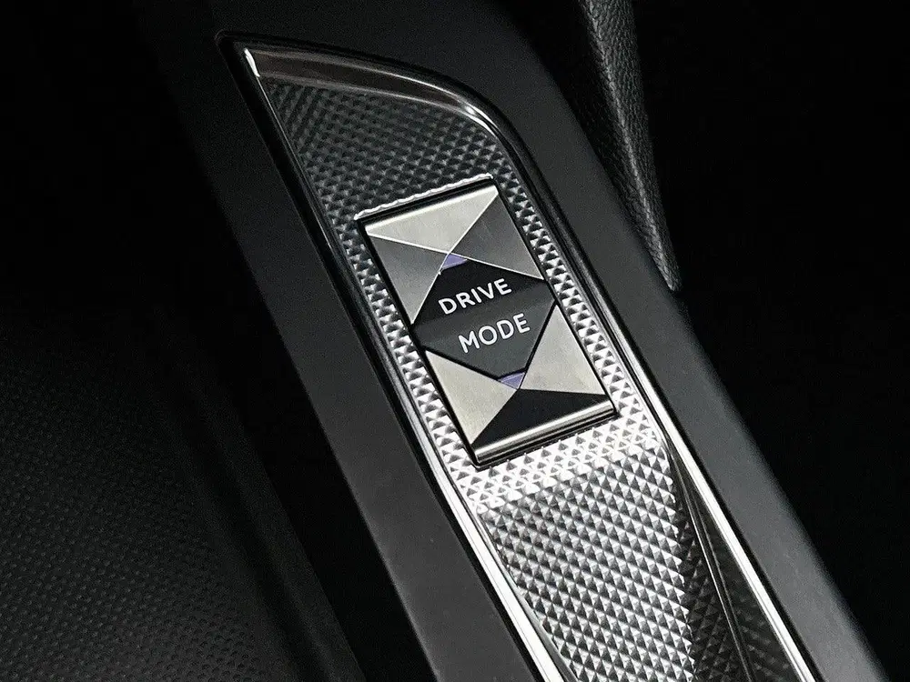 DS Automobiles DS 3 DS DS 3 100pk Performance Line uit 2024, foto 8