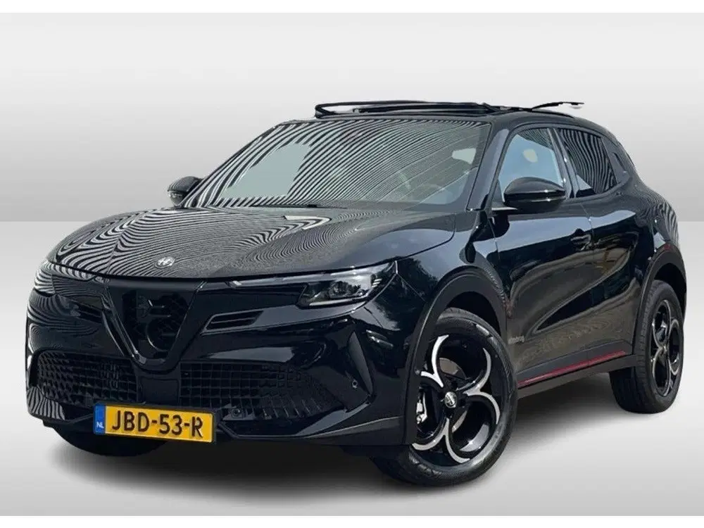 Alfa Romeo Junior 1.2 Turbo Hybrid 4WD Ibrida Q4 uit 2025