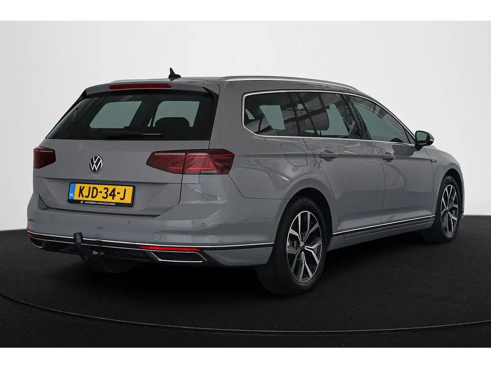 Volkswagen Passat Variant 1.4 TSI PHEV GTE Winter Pakket Tre uit 2023, foto 3