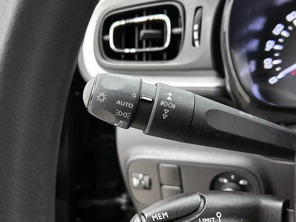 Citroën C3 83 pk Shine uit 2021, foto 11