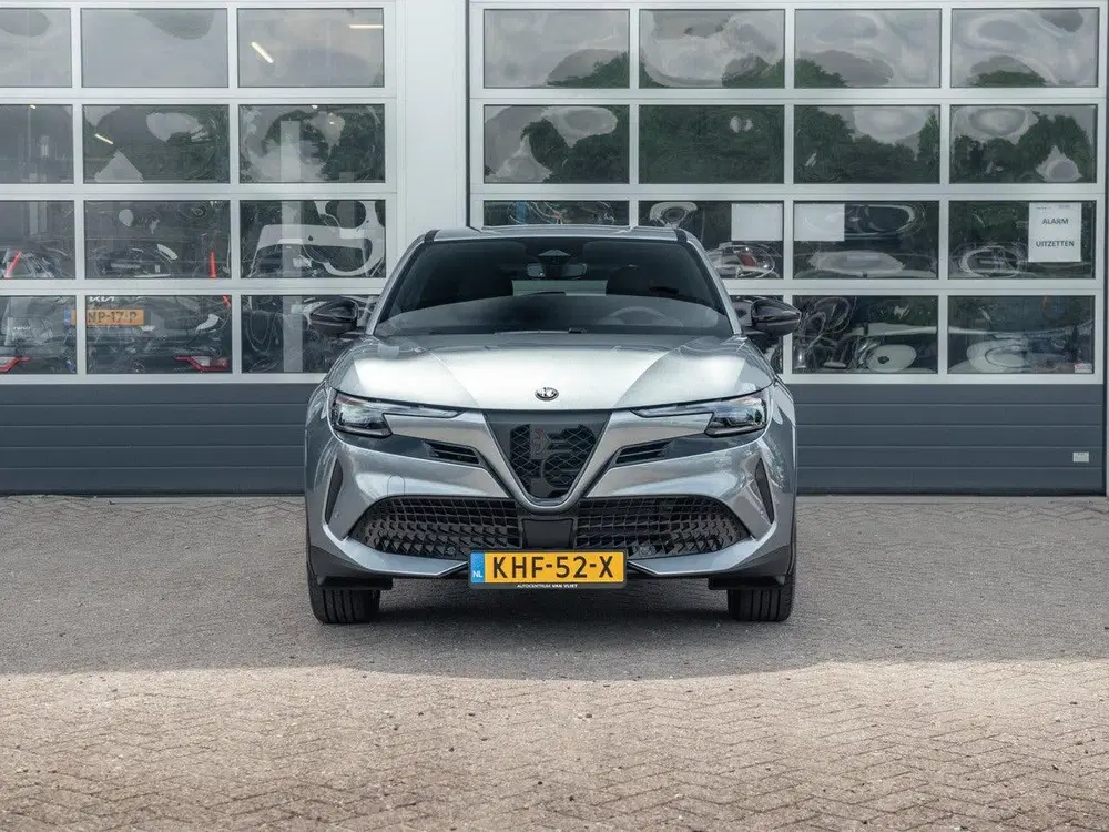 Alfa Romeo Junior Elettrica Speciale 54 kWh uit 2026, foto 2
