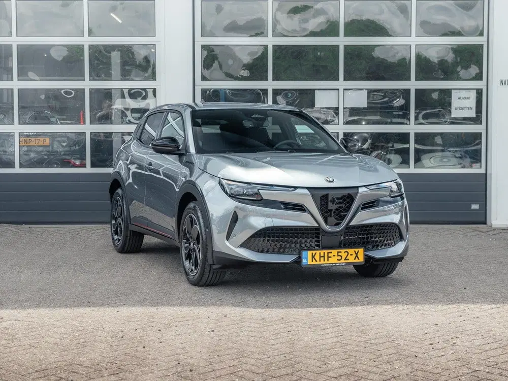 Alfa Romeo Junior Elettrica Speciale 54 kWh uit 2026, foto 4