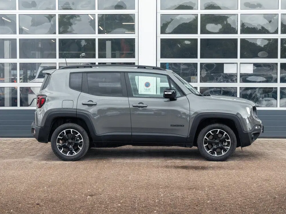 Jeep Renegade 4xe 240 Plug-in Hybrid Electric New Upland uit 2023, foto 4