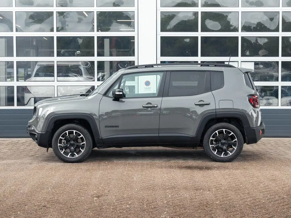 Jeep Renegade 4xe 240 Plug-in Hybrid Electric New Upland uit 2023, foto 8
