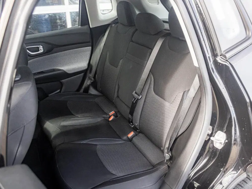 Jeep Compass 1.5T e-Hybrid Longitude uit 2024, foto 11
