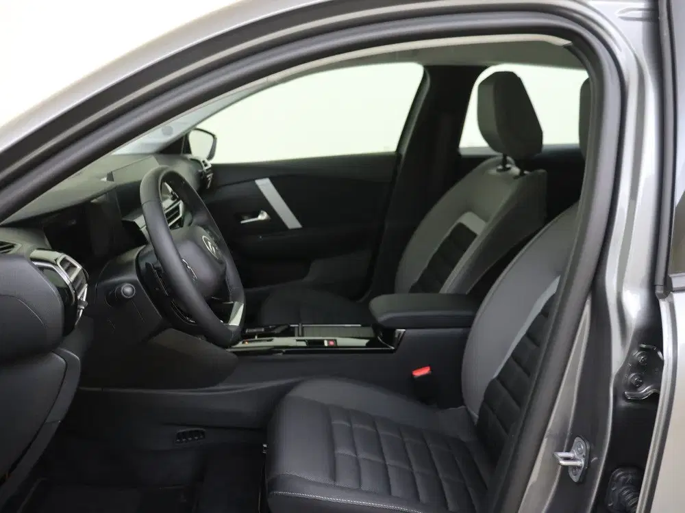 Citroën C4 1.2 Hybrid 145pk Business MH (bj 2025) uit 2025, foto 10