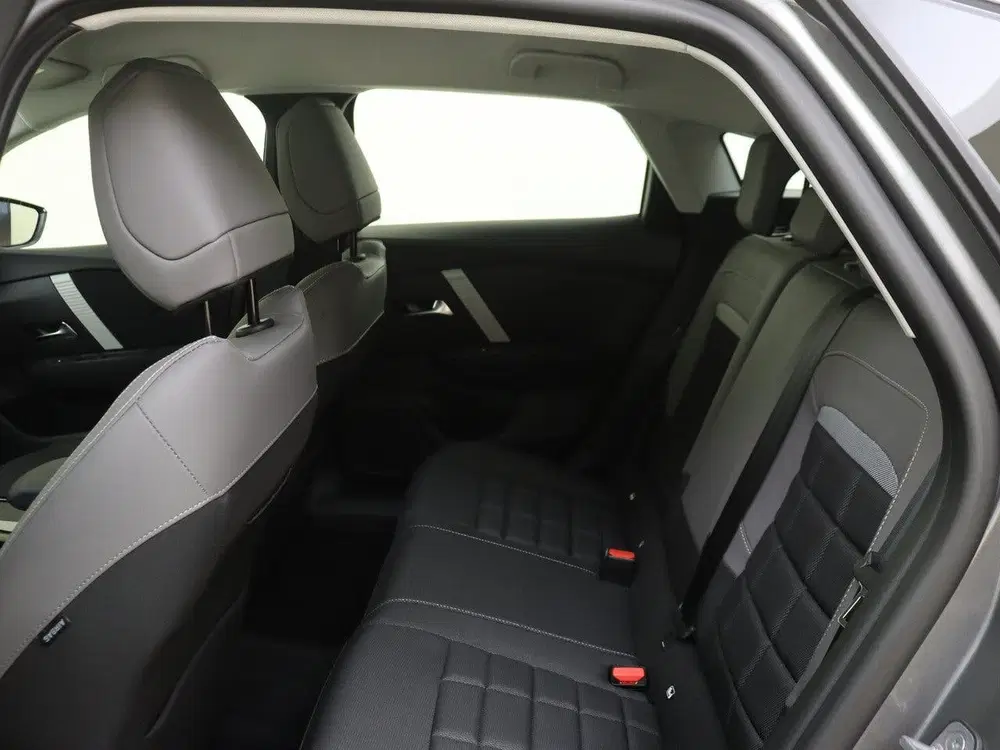 Citroën C4 1.2 Hybrid 145pk Business MH (bj 2025) uit 2025, foto 12