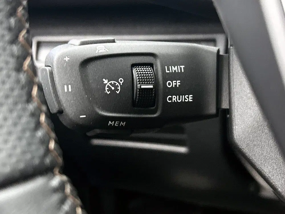 Peugeot 3008 Hybrid 145pk Automaat GT uit 2024, foto 6