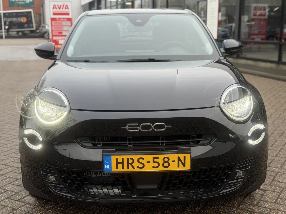 Fiat 600 Hybrid Urban Automaat uit 2025, foto 2