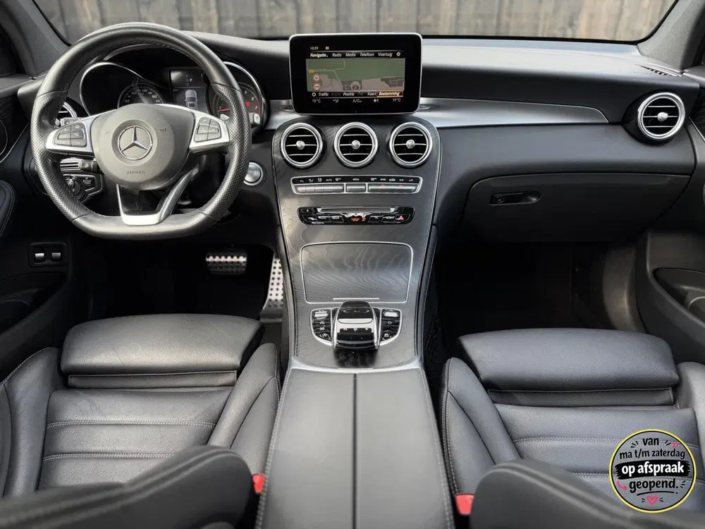 Mercedes-Benz GLC Mercedes GLC-klasse Coupé 250 4MATIC Premi uit 2019, foto 2
